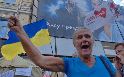 Тимошенко привезли до суду