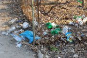 У центрі Чернівців – брудні каструлі та сміттєзвалища на узбіччях