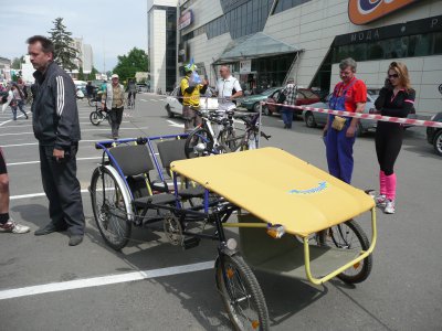 На велопарад у Чернівцях прийшли навіть 72-річні велосипедисти