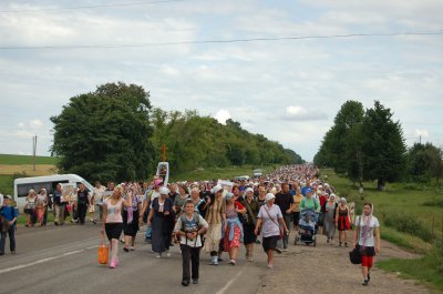 До Івана Купала чернівчани влаштували хресну ходу