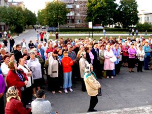 У Новодністровську протестували проти нових тарифів на воду