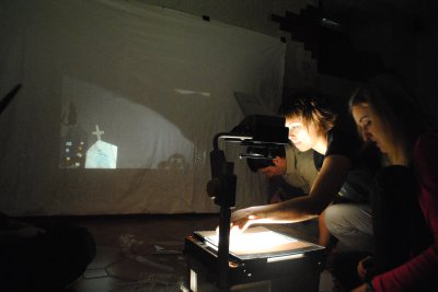 У Чернівцях студенти вивчають мистецтво театру тіней