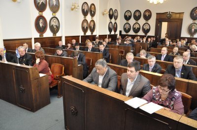 У міській раді пропонують запровадити поіменне голосування