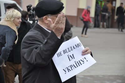 У Чернівцях протестували проти путчу у парламенті