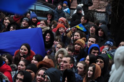 Півтисячі студентів під ОДА вимагають Папієва