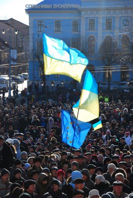 Мітинг в Чернівцях (фоторепортаж, відео)