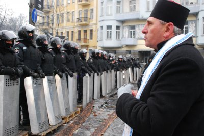 Активісти не збираються покидати Грушевського, хоч парламент скасував диктатуру