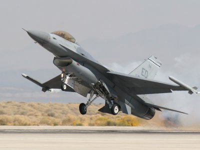 США перекидають у Польщу 12 додаткових винищувачів F-16
