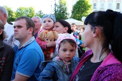 Тимошенко закликала чернівчан не залишати досягнення революції в руках політиків