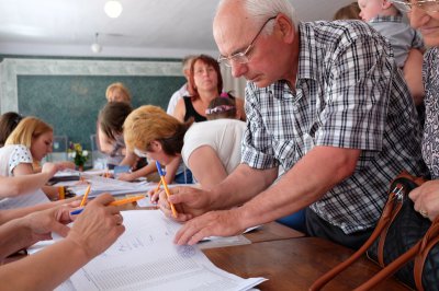 Як голосували люди в селах Буковини (фото)