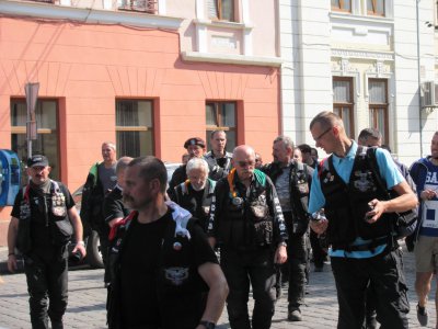 У Чернівці приїхали польські байкери вшанувати пам'ять Катинської трагедії (ФОТО)