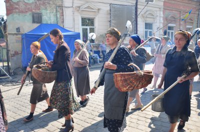 У Чернівцях знімають російський серіал про війну (ФОТО)