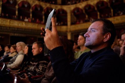 Прем’єра вистави «Малюк» в Чернівецькому муздрамтеатрі зірвала аншлаг (ФОТО)