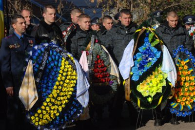 У Чернівцях похоронили офіцера Нацгвардії, який загинув у зоні АТО (ФОТО)