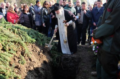 У Чернівцях похоронили офіцера Нацгвардії, який загинув у зоні АТО (ФОТО)