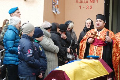 У Чернівцях похоронили військового Андрія Альошина (ФОТО)