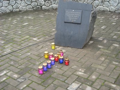 У Чернівцях відбувся молебень пам’яті жертв голодоморів (ФОТО)
