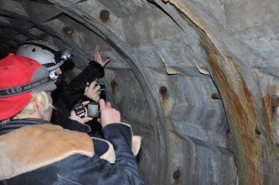 Чернівецьких журналістів провели новим підземним маршрутом міста (ФОТО)