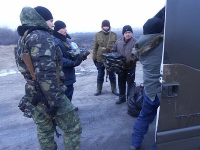 Чернівецькі освітяни передали в АТО теплий одяг (ФОТО)