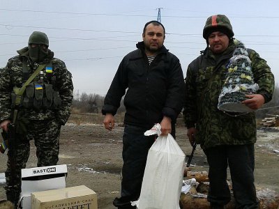 Чернівецькі освітяни передали в АТО теплий одяг (ФОТО)