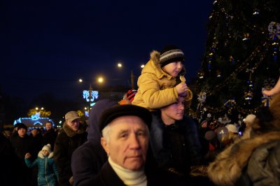 У Чернівцях відкрили новорічну ялинку (ФОТО)