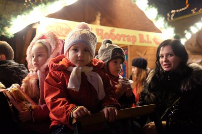 У Чернівцях відкрили новорічну ялинку (ФОТО)