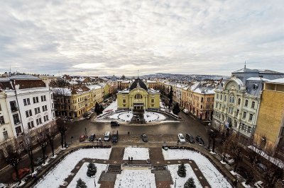 В Інтернеті розмістили вражаючі фото Чернівців з висоти пташиного польоту (ФОТО)