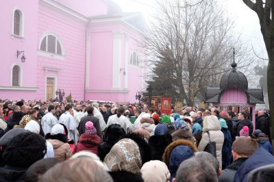 У церквах Чернівців освятили воду (ФОТО)