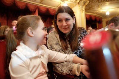 На концерті у Чернівцях Павло Табаков виконав пісню-присвяту героям (ФОТО)