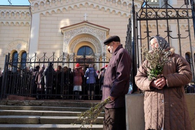 У церквах Чернівців освячують вербу (ФОТО)