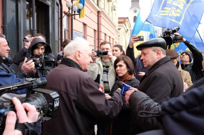 "Свобода" пікетує призначення нового керівника міліції Буковини (ФОТО)