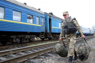 В зону АТО з Чернівців відправились буковинські десантники (ФОТО)