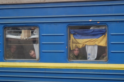 В зону АТО з Чернівців відправились буковинські десантники (ФОТО)