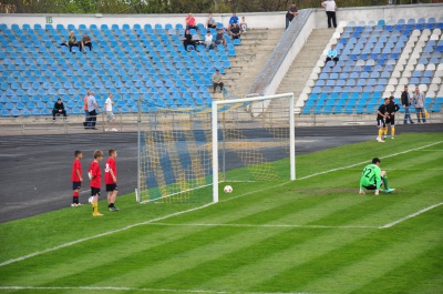 "Буковина" у Чернівцях зазнала розгромної поразки 1:4 (ФОТО)