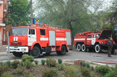 Жахлива пожежа в Сокирянах знищила торговий центр екс-керівника РДА (ФОТО)