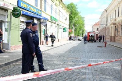 У Чернівцях "замінували" єврейську школу (ФОТО)