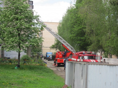 У Чернівцях горів балкон у багатоповерхівці 