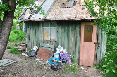 Породілля, чиє немовля знайшли мертвим, спала на підлозі, - сусіди (ФОТО)