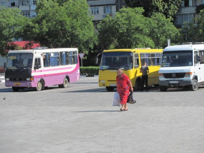 Керівник нового вокзалу в Чернівцях обіцяє, що "шанхаю" на автостанції не буде (ФОТО)