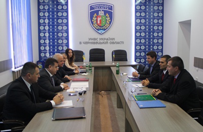 Керівництво міліції Буковини зустрілося з румунськими колегами 