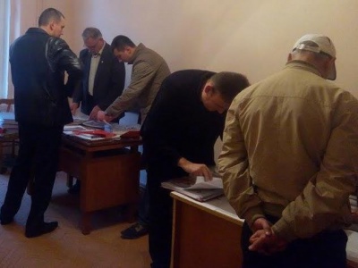 На Буковині перші кандидати і партії подали документи на реєстрацію