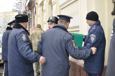 Група активістів у Чернівцях закликала не голосувати за ректора БДМУ Тараса Бойчука (ФОТО)