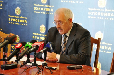 Голова Чернівецької ОДА пригрозив звільненням директору департаменту соцзахисту
