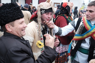 Маланка по-красноїльськи: у селі на Буковині відгуляли знамените свято (ФОТО)