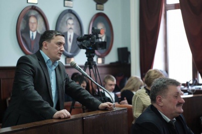 Як депутати міськради намагались здолати вето мера Чернівців (ФОТО)