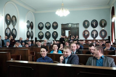 "Народний контроль" вимагає перевиборів депутатів Чернівецької міськради