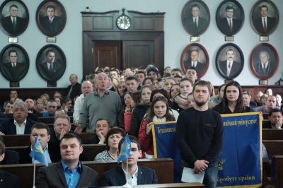 У Чернівцях депутати міськради просять президента і уряд не ліквідовувати БДФЕУ