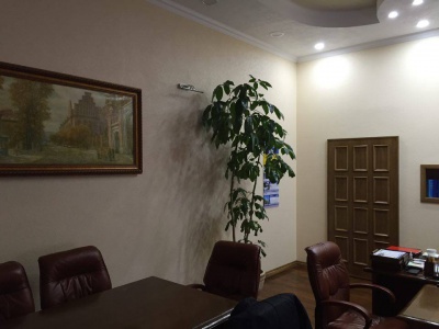 Нардеп не знайшов потрета Авакова у кабінеті начальника поліції Буковини