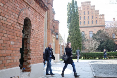 З ЮНЕСКО ніхто не радився щодо встановлення скандального терміналу в будці на території ЧНУ