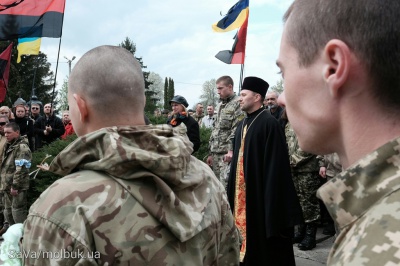 У Чернівцях поховали росіянина Андрія Захарова, який загинув за Україну (ФОТО)